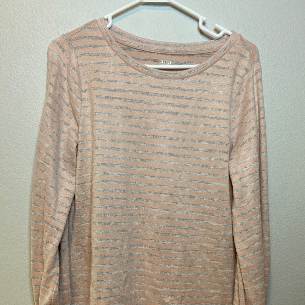 Ana Pink and Gray Long sleeve with Bows on wrists